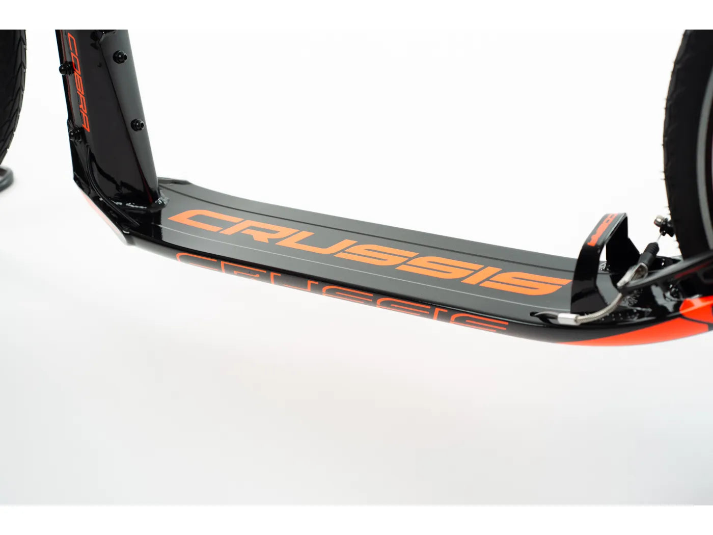 cobra-4-2-3-orange-black5