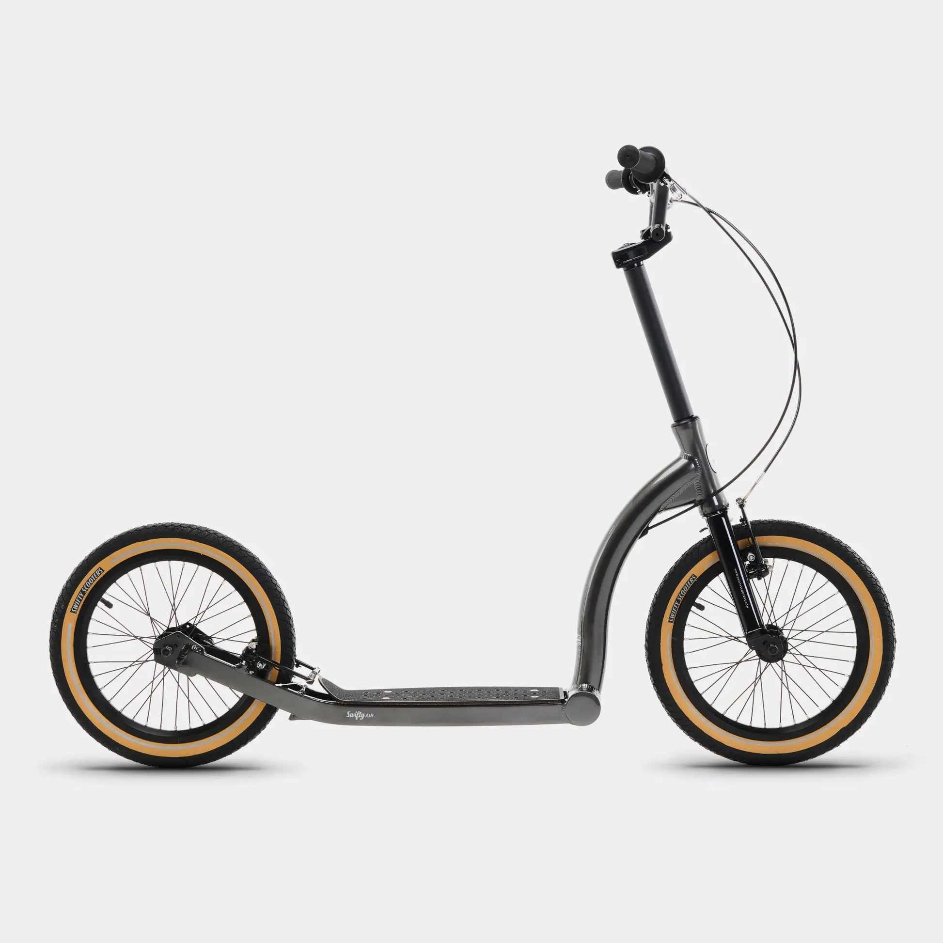 SwiftyAIR-MK2-Black-Anthracite-Swifty-Scooters-1676033411